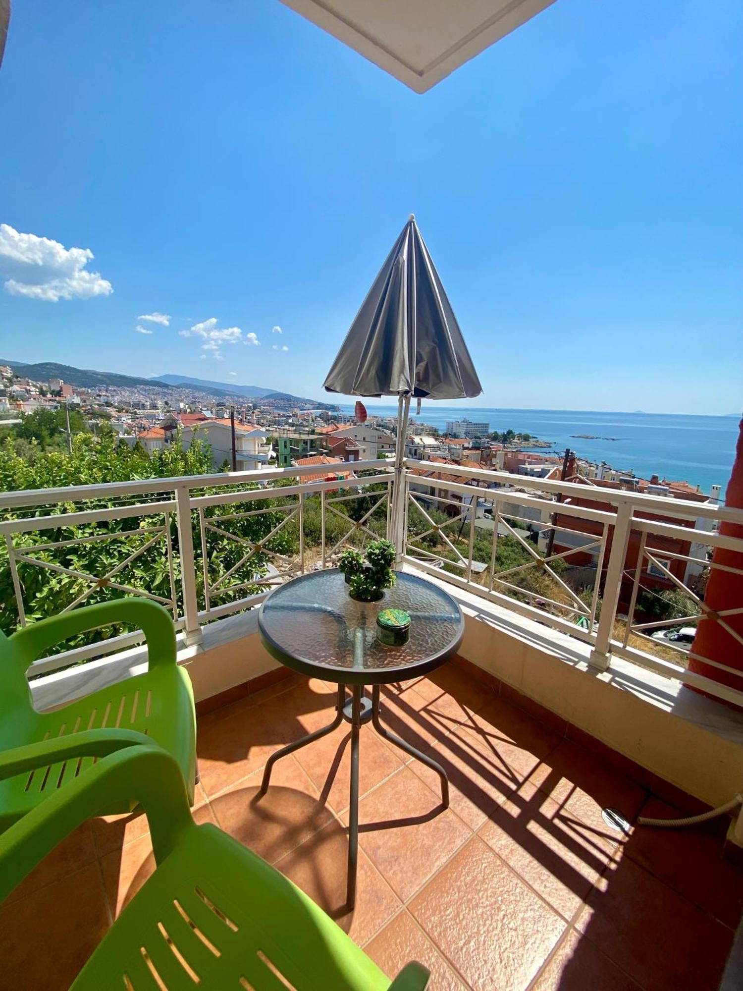 Zisis Apartments No2 Kavala Bagian luar foto